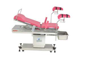 Aura electric obstetric table